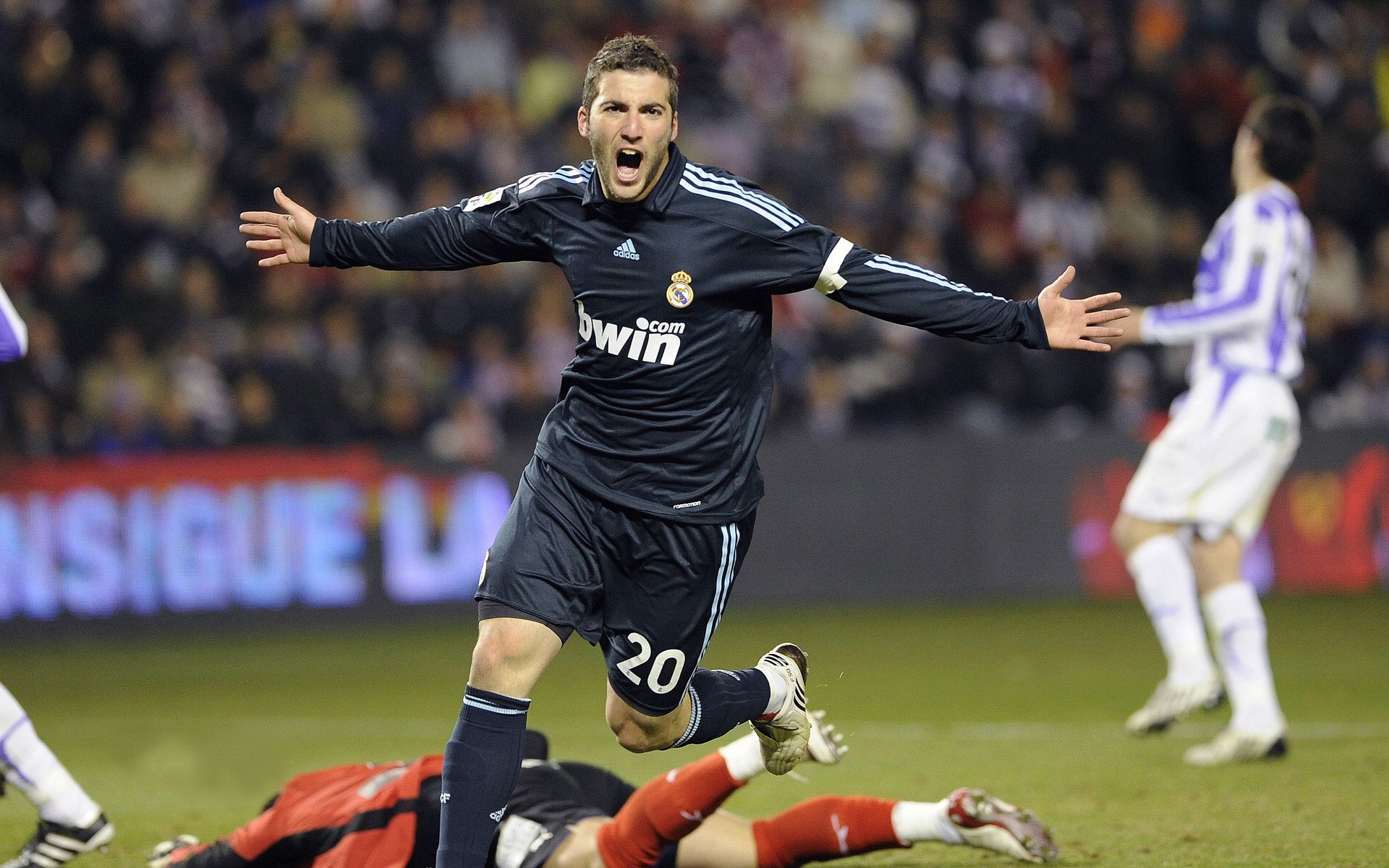 开云品牌-“球迷投票：你认为最伟大的NBA球员是谁？”，nba最伟大的球星是谁