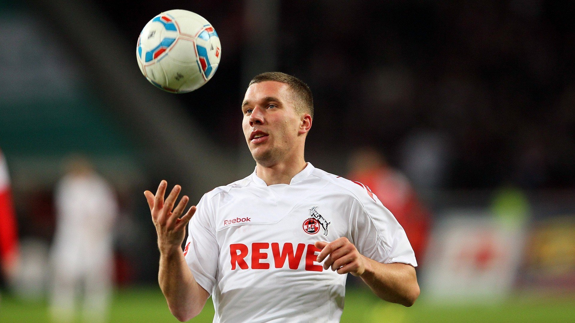 世界空中飞人表演大赛，空中运动的视觉盛宴，空中飞人是什么玩法